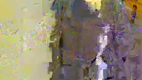 Snapshot of rb69er905364 chatting on February 19, 7:10 pm rb69er905364 online show from February 19, 7:10 pm