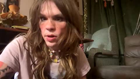 Snapshot of rcherrycola00 chatting on March 28, 1:05 am rcherrycola00 online show from March 28, 1:05 am