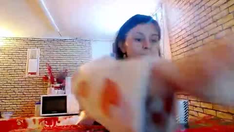 Snapshot of real_coupl3 chatting on January 12, 9:20 pm real_coupl3 online show from January 12, 9:20 pm