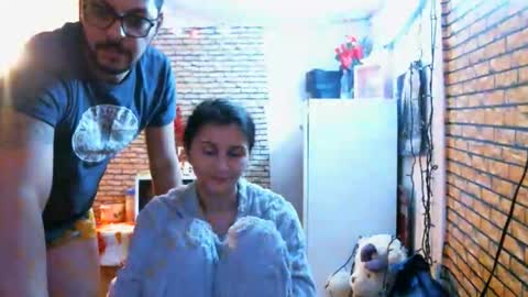 Snapshot of real_coupl3 chatting on January 14, 8:03 pm real_coupl3 online show from January 14, 8:03 pm