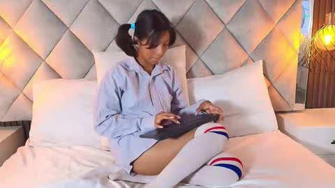 DONCELLA online show from February 10, 8:24 pm