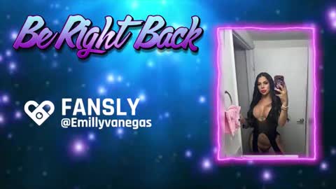Emilly Andrea online show from January 17, 9:29 pm