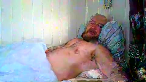 Snapshot of real_viking1 chatting on March 4, 7:58 am real_viking1 online show from March 4, 7:58 am