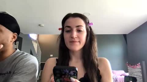 Snapshot of realbeccablair chatting on May 4, 7:10 pm realbeccablair online show from May 4, 7:10 pm