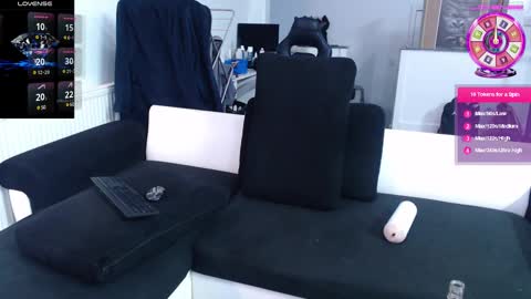 Snapshot of reallyman7 chatting on March 11, 1:48 am Ask me online show from March 11, 1:48 am