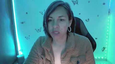 Rebbeca online show from March 1, 10:39 am