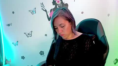 Rebbeca online show from April 7, 1:00 pm