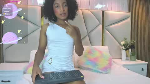 Rebeca online show from May 24, 11:37 am