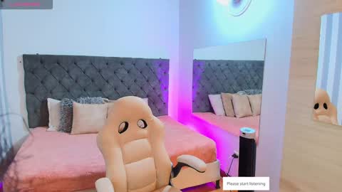 Snapshot of rebeca_cortez1 chatting on January 18, 3:31 am I invite you to my birthday on November 3th online show from January 18, 3:31 am