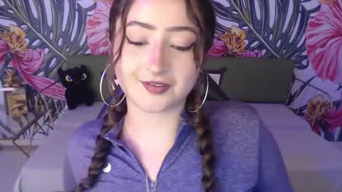 Snapshot of rebeca_dreams chatting on July 23, 8:51 pm Rebeca dreams online show from July 23, 8:51 pm