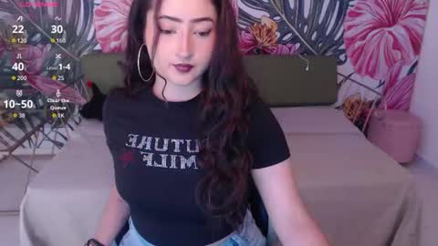 Snapshot of rebeca_dreams chatting on July 31, 9:03 pm Rebeca dreams online show from July 31, 9:03 pm
