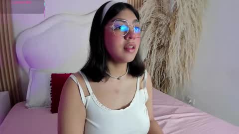 Snapshot of rebeca_taylor_ chatting on March 3, 3:23 am rebeca_taylor_ online show from March 3, 3:23 am