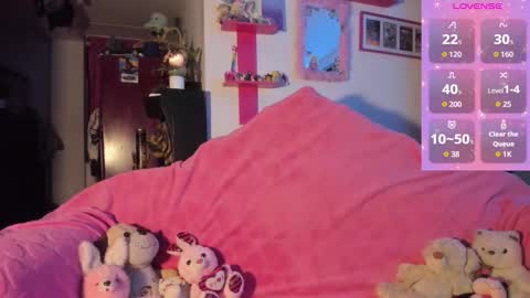 Snapshot of rebecahart chatting on March 1, 5:53 am Rebecca online show from March 1, 5:53 am