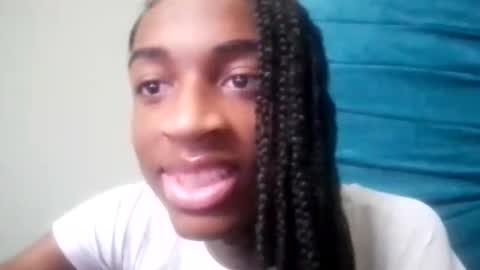 Tu mami Rebecca online show from May 5, 4:59 pm