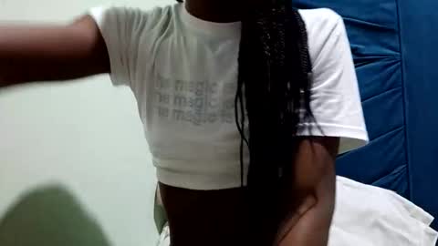 Tu mami Rebecca online show from May 17, 2:53 am