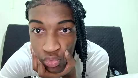 Tu mami Rebecca online show from May 20, 12:44 pm
