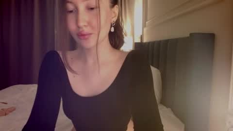 Snapshot of rebecca_demure18 chatting on March 23, 10:36 pm Lets talk here 33. online show from March 23, 10:36 pm