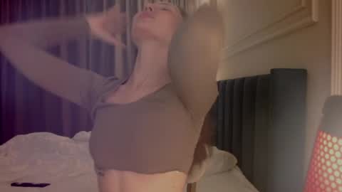 Snapshot of rebecca_demure18 chatting on April 5, 10:29 pm Lets talk here 33. online show from April 5, 10:29 pm