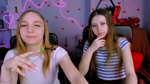 rebecca_smile_ online show from March 4, 1:17 pm