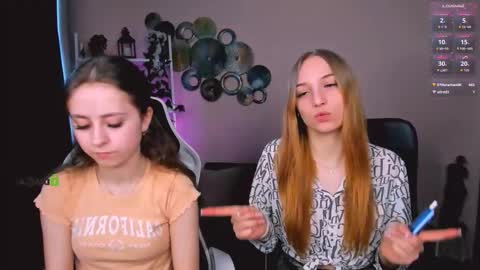 rebecca_smile_ online show from March 13, 1:40 pm