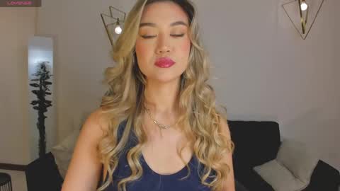 Rebe online show from April 14, 7:53 pm