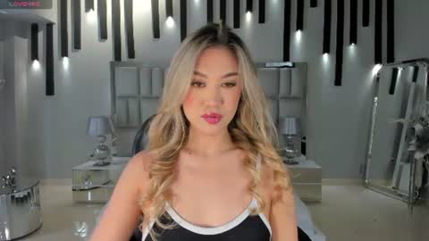 Snapshot of rebeccahudson_ chatting on July 6, 7:38 pm Rebe online show from July 6, 7:38 pm