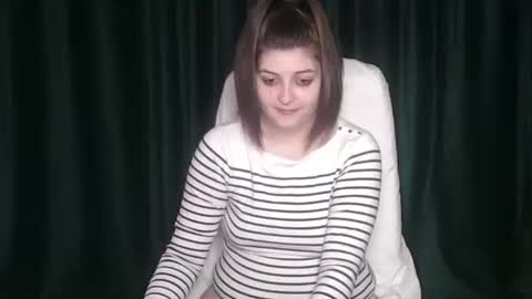 Rebekka  Nelson online show from April 14, 4:35 pm