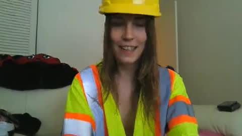 Keely KeKe Kiwi online show from March 3, 6:14 pm