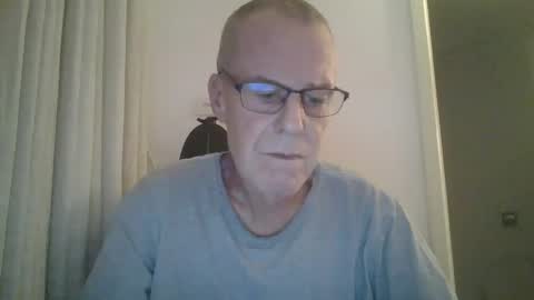 Snapshot of recasc chatting on April 20, 9:38 pm Rene online show from April 20, 9:38 pm
