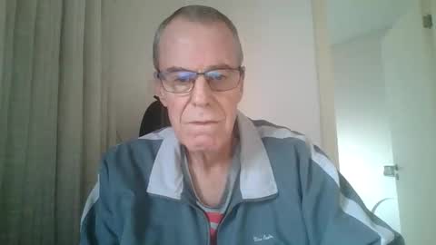 Snapshot of recasc chatting on May 31, 7:37 pm Rene online show from May 31, 7:37 pm