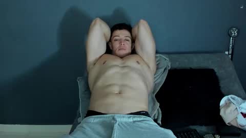 twitter REECET26 instagram RECCETAYLOR online show from October 28, 12:25 am