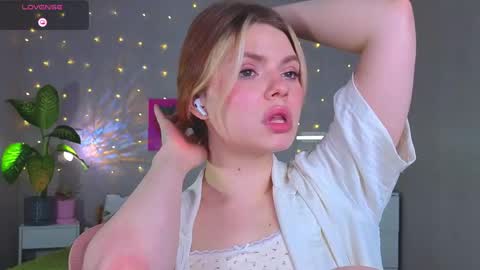 red__candy online show from May 14, 2:46 pm