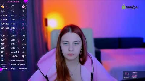 Snapshot of red__dizzy chatting on February 7, 6:44 pm red__dizzy online show from February 7, 6:44 pm