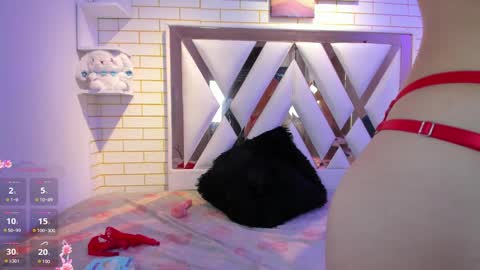 Snapshot of red_angell_ chatting on May 30, 8:17 pm ANGELLY online show from May 30, 8:17 pm