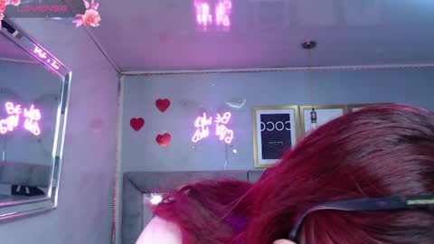 Snapshot of red_bunny_v chatting on April 12, 1:38 pm Hi Stream 800am to 200pm online show from April 12, 1:38 pm