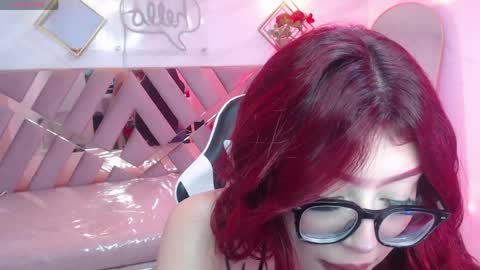 Snapshot of red_bunny_v chatting on April 29, 5:30 pm Hi Stream 800am to 200pm online show from April 29, 5:30 pm