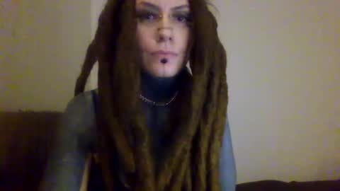 Snapshot of red_eyed_roze chatting on January 30, 7:39 am red_eyed_roze online show from January 30, 7:39 am