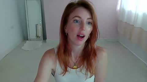 Snapshot of red_firesquirt chatting on June 18, 2:32 pm Red - online show from June 18, 2:32 pm