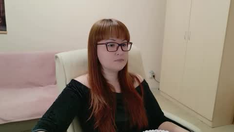 Lisa online show from December 4, 11:46 pm