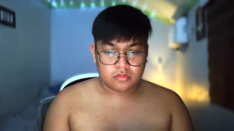 Snapshot of red_iibraxx chatting on November 16, 2:44 pm Red Libra online show from November 16, 2:44 pm