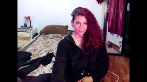 Instagram Valerie yourdream online show from January 15, 7:48 am