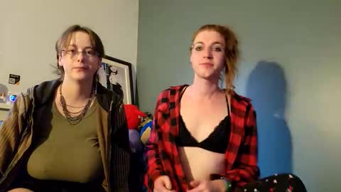 red_verna18 online show from May 11, 1:22 am