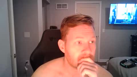 Snapshot of redbeardready4u chatting on March 4, 3:23 am Redbeardready4u online show from March 4, 3:23 am