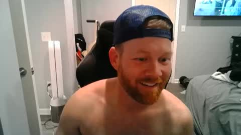 Snapshot of redbeardready4u chatting on May 7, 1:44 am Redbeardready4u online show from May 7, 1:44 am