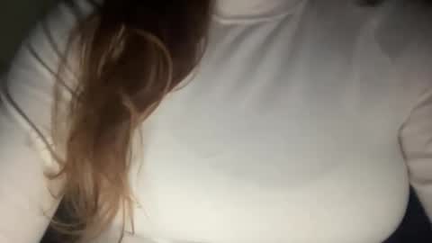 Snapshot of redbeautywithabooty chatting on March 4, 2:50 am redbeautywithabooty online show from March 4, 2:50 am