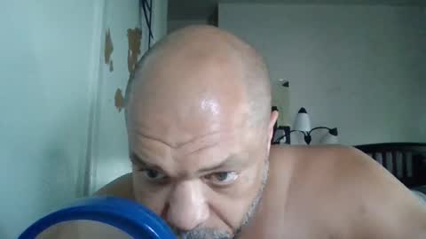 Snapshot of redbone441 chatting on April 27, 7:56 pm Redbone online show from April 27, 7:56 pm