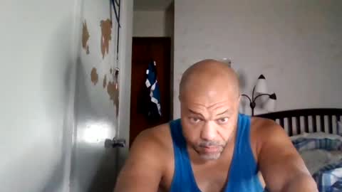Snapshot of redbone441 chatting on July 30, 11:31 am Redbone online show from July 30, 11:31 am
