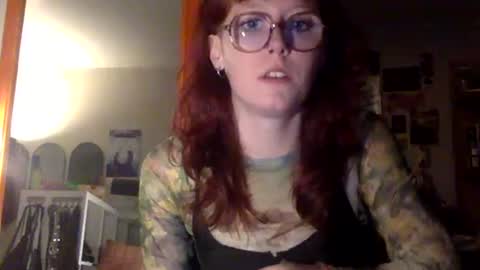 Snapshot of redcassie666 chatting on February 14, 11:34 pm redcassie666 online show from February 14, 11:34 pm