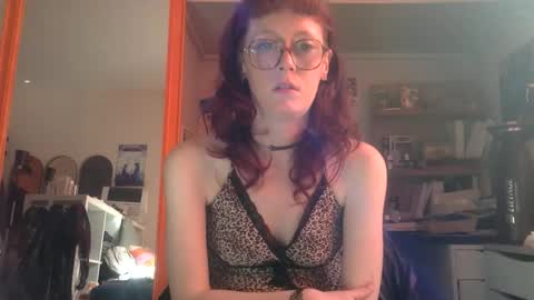 Snapshot of redcassie666 chatting on March 25, 2:23 pm redcassie666 online show from March 25, 2:23 pm