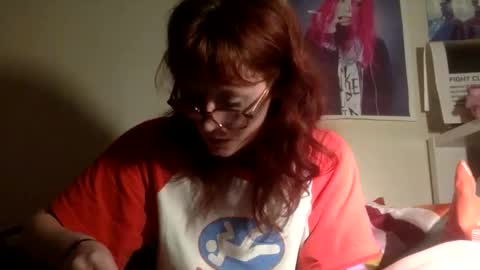 Snapshot of redcassie666 chatting on April 15, 7:32 pm redcassie666 online show from April 15, 7:32 pm